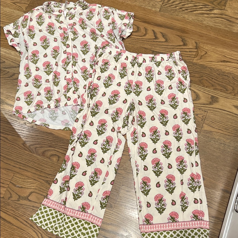 Soma Cool Nights Women's Floral Pajama Set in Pink and Green